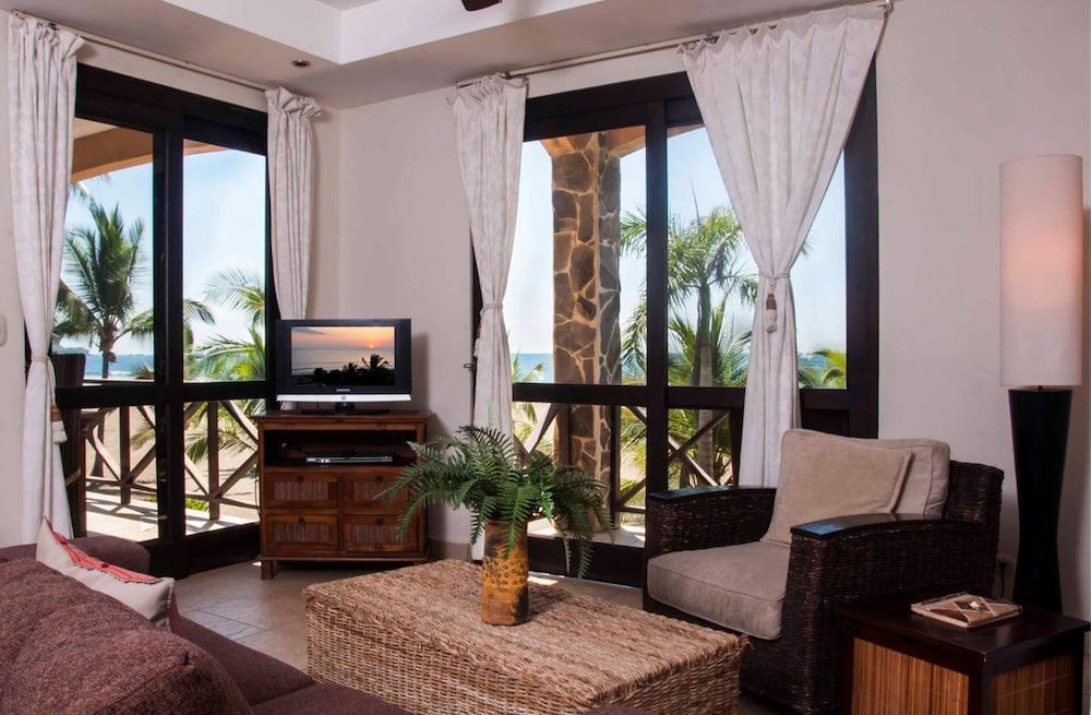 Bahia Encantada Beach Front Proyect, Jaco Paradise Extérieur photo